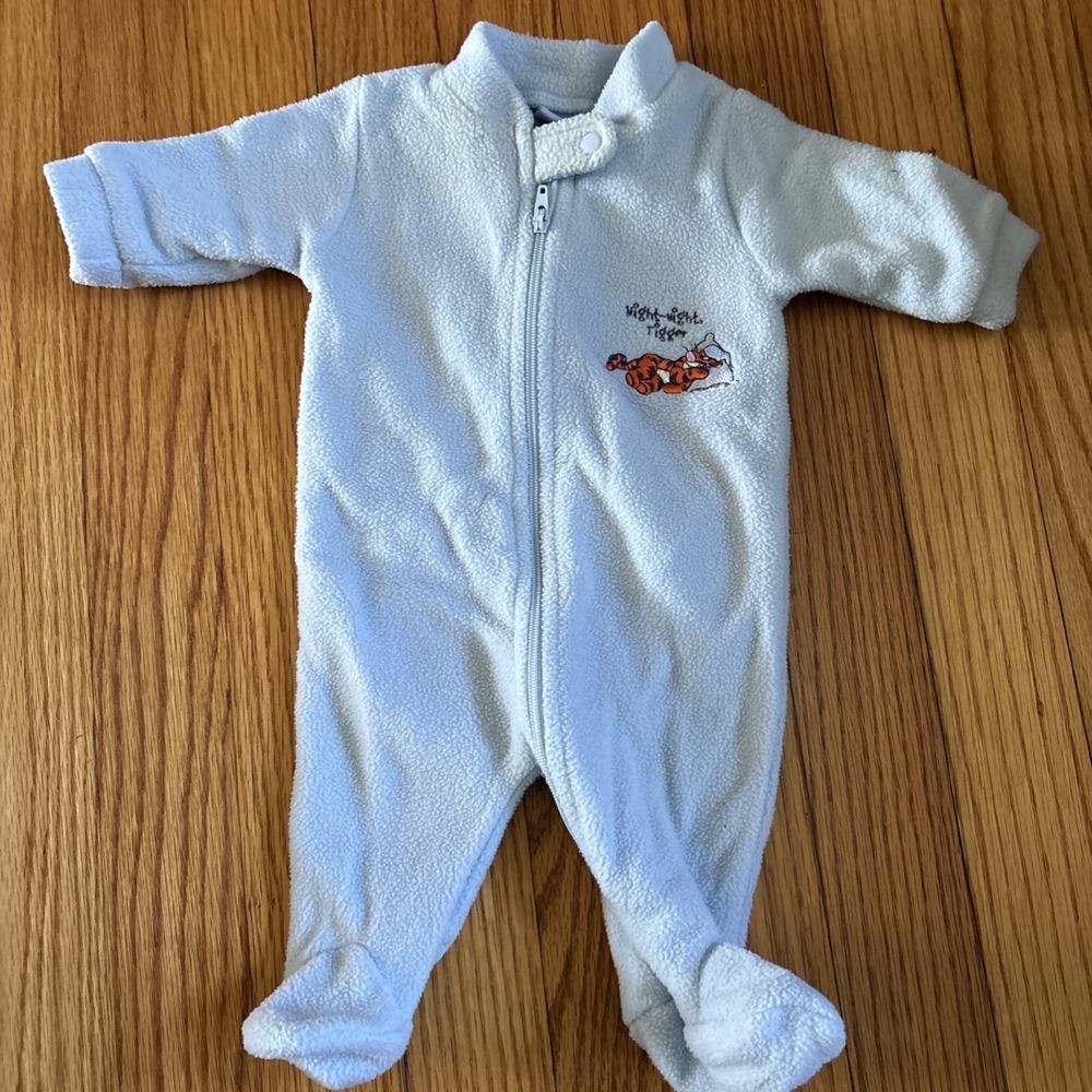 Vintage Disney Baby Premie Winnie The Pooh Footie Sleeper Embroidered Tigger